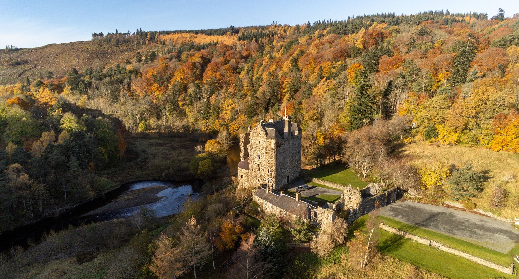 Neidpath Castle at Peebles